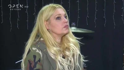 «Με έχουν ερωτευτεί γυναίκες και με έχουν...» - Η Σαμπρίνα "έσπασε" τη σιωπή της για την προσωπική της ζωή