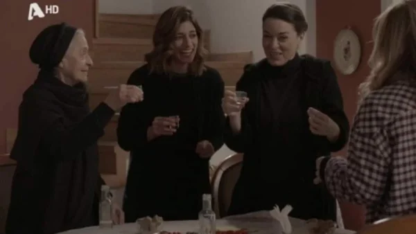 Σασμός: «Δώστε μας πιωμένη Μαρίνα πιο συχνά» - Έπεσε το twitter με το Bachelorette στο σπίτι των Βρουλάκηδων