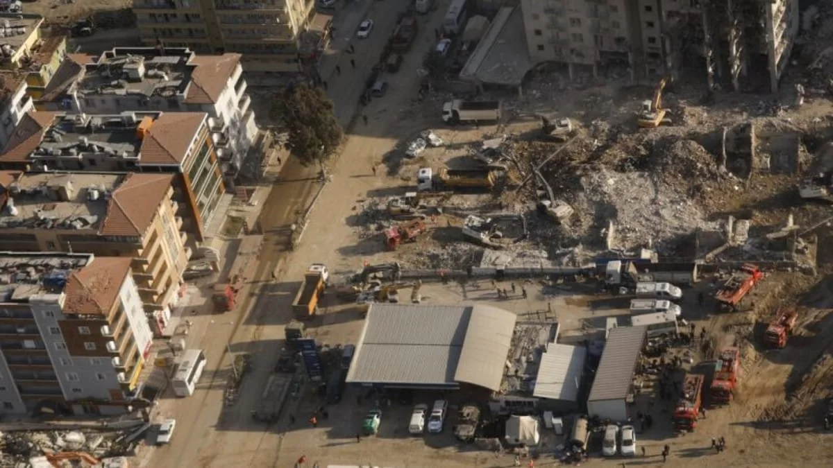 Ισχυρός σεισμός στην Τουρκία - Σε αγωνία οι κάτοικοι της περιοχής