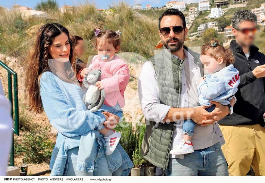 «Τα παιδιά σας τα ρωτήσατε αν θέλουν;» - Θύελλα αντιδράσεων με τη νέα ανάρτηση της Χριστίνας Μπόμπα και του Σάκη Τανιμανίδη