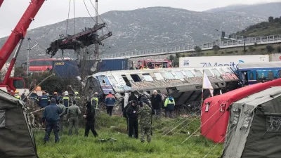 Τραγωδία Τέμπη: Ανάμεσα τους παιδί 6,5 ετών - Οι λίστες με τα ονόματα των επιβατών που νοσηλεύονται