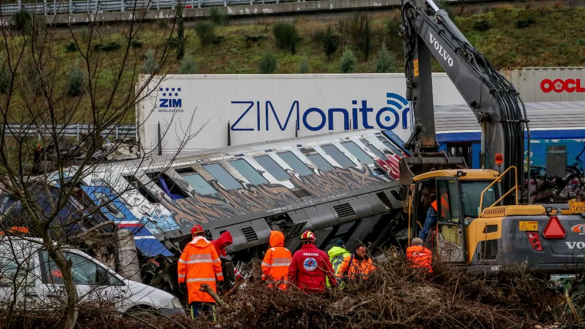Ένα θαύμα μέσα στην φρίκη: 8χρονο αγοράκι πήρε εξιτήριο από το νοσοκομείο δυο μέρες μετά την τραγωδία στα Τέμπη