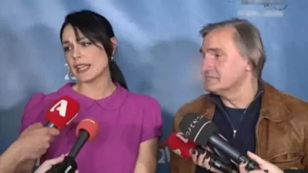«Παιδιά είστε σοβαροί τώρα;» - Ενοχλημένη η Τριανταφυλλίδου με ερώτηση για τον σύντροφό της