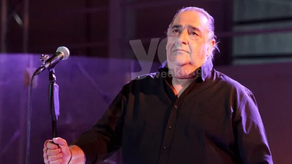 Αγνώριστος και μείον πολλά κιλά - Η απίστευτη εικόνα του Βασίλη Καρρά μετά τις επεμβάσεις