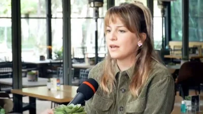 Βέρα Μακρομαρίδου: «Μου έστειλαν "Και εμένα με έδερναν, δεν πειράζει"» - Σοκάρει η ηθοποιός με τις αποκαλύψεις για ξυλοδαρμούς