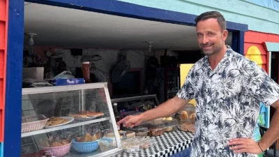 Γιώργος Λιανός: Με τα τρία του παιδιά από τον πρώτο του γάμο - Ταξίδι προς την Καραλέξη και την δεύτερη κόρη του