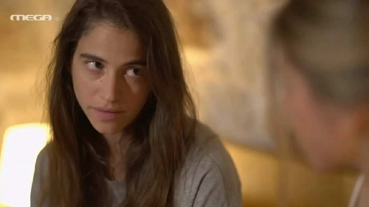 Μαύρο Ρόδο: Σκληρό φονικό! Την πυροβολεί και την αφήνει νεκρή στο πάτωμα του σπιτιού της