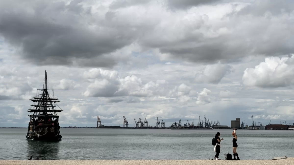 Καταιγίδες με βροχές και σποραδικές καταιγίδες - Πως θα είναι ο καιρός σήμερα 26/4