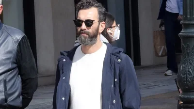 Στο νοσοκομείο ο Άγγελος Μπράτης - Η φωτογραφία με τον ορό στο χέρι του