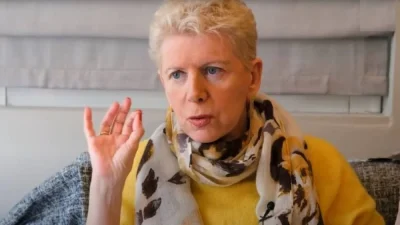 «Αυτό για να βουλώνουν τα στόματα που ούρλιαζαν...» - Τέλος από την δημοσιογραφία μετά από 40 χρόνια η Έλενα Ακρίτα