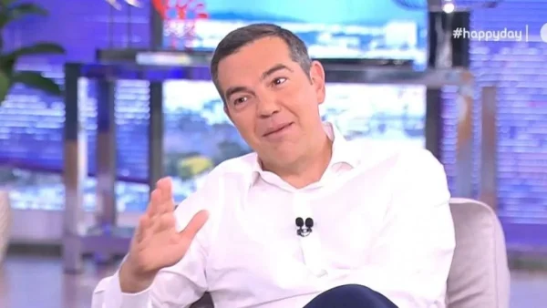 Το αποκάλυψε πρώτη φορά: «Η Μπέττυ με κατηγορεί συνεχώς...» - Ο πραγματικός λόγος που ο Αλέξης Τσίπρας αποφάσισε να γίνει μπαμπάς