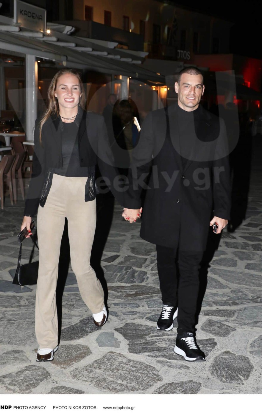 Κατερίνα Δαλάκα: Τι φόρεσε στο πλευρό του Φιντιρίκου για μια απλή βραδινή βόλτα στη Μύκονο