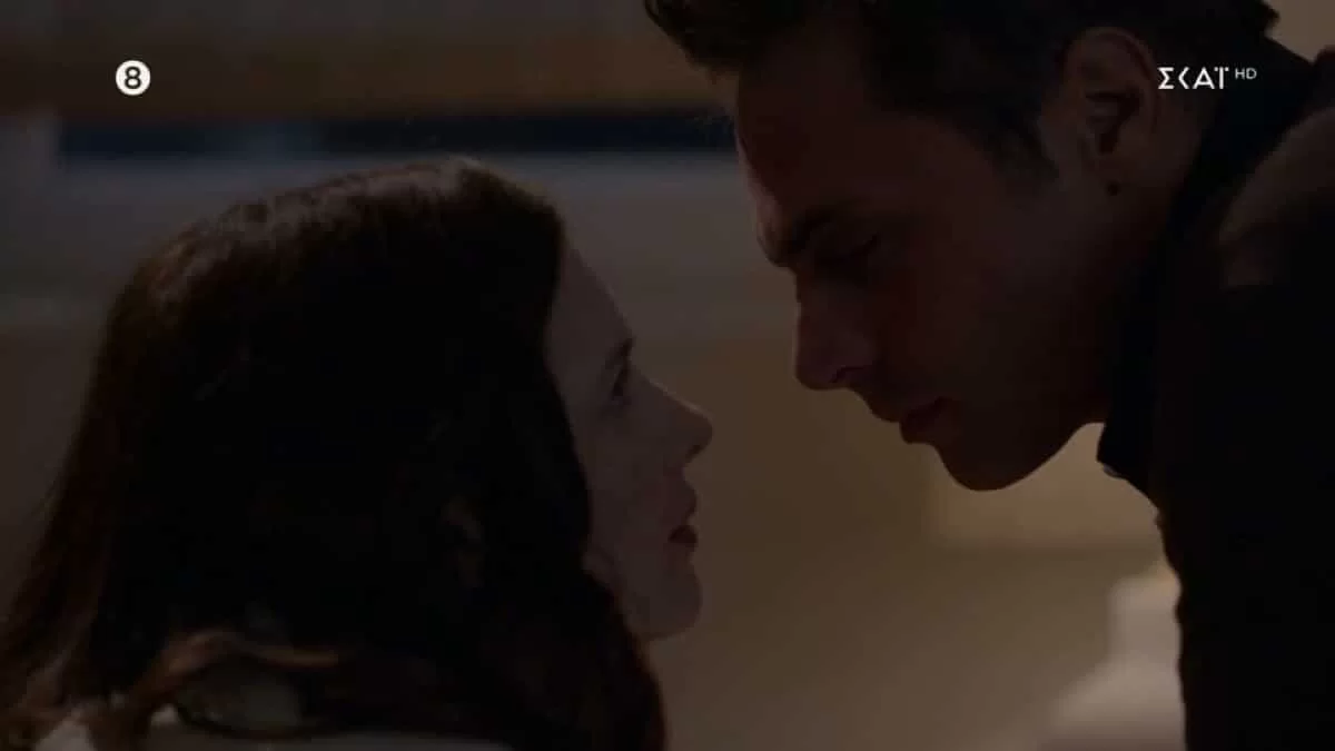 Γλυκάνισος (1/4): Η Ραζάν πιάνει τον Στρατή στο κρεβάτι με την Έλενα - Μέθυσαν και...