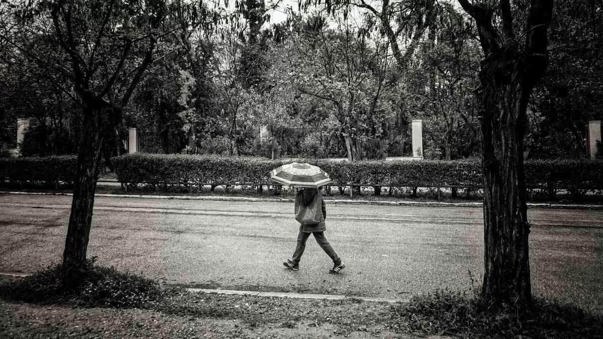 Συννεφιασμένος ο καιρός σήμερα 8/4 - Πού θα σημειωθεί μικρή άνοδος της θερμοκρασίας