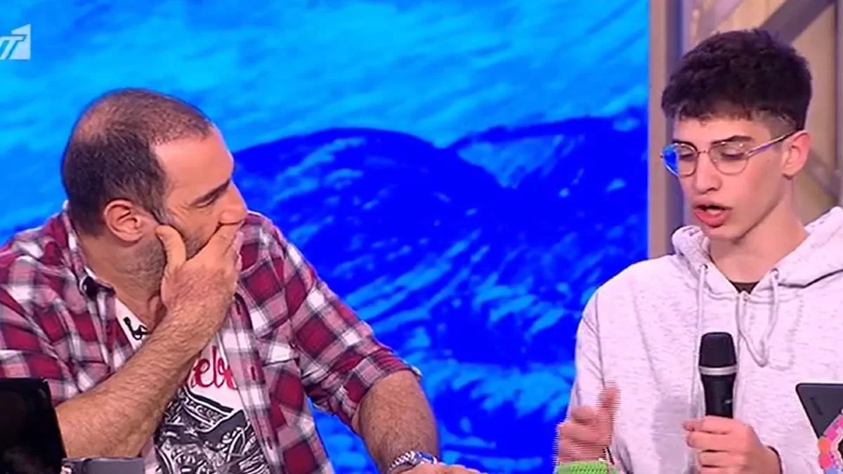 Τέμπη: «Eίμαστε νευριασμένοι με τους επιβάτες που πήραν αυτόν τον κινούμενο δολοφόνο» - Ξέσπασε ο Άγγελος Τσιαμούρας, επιζών του τρένου