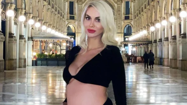 Επιπλοκή στην εγκυμοσύνη της Τζούλια Κόλλια - Μεταφέρθηκε στο νοσοκομείο