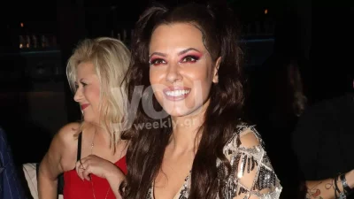 Η Λάουρα Νάργες έγινε πάλι ξανθιά - Η φωτογραφία με το νέο της look