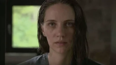 Μαύρο Ρόδο: Την βρίσκουν μισοπεθαμένη, της κάνουν εξετάσεις κι αποκαλύπτεται ότι είναι έγκυος!