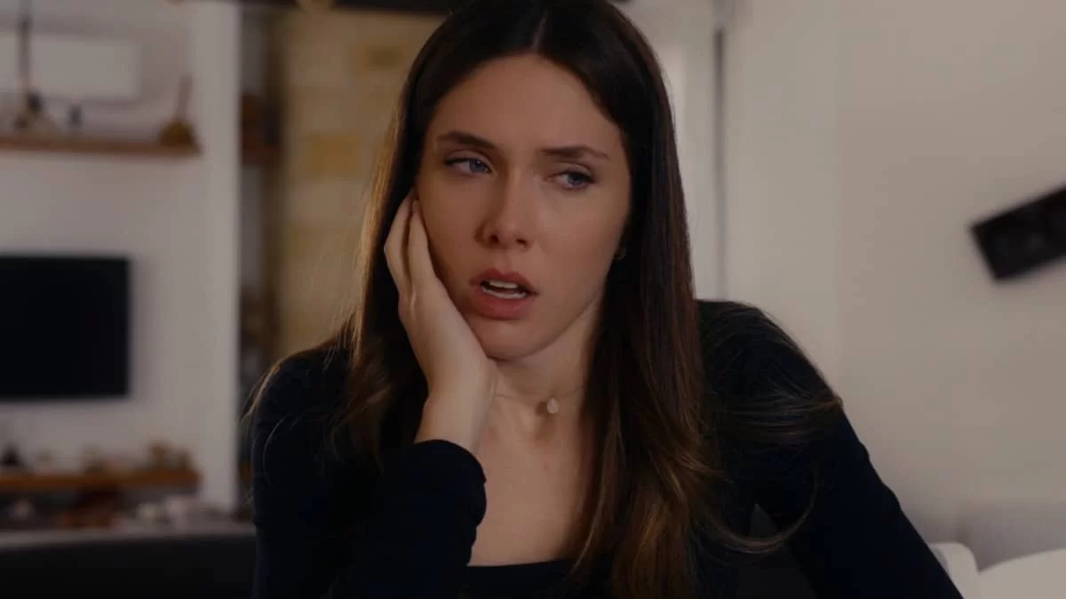 Γη της Ελιάς: Σούπερ αποκλειστικό - Ο Αλέξης σαπίζει στο ξύλο την Μυρτάλη!