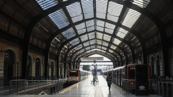 Προσοχή μη μπερδευτείτε - Τι θα ισχύσει με τα ωράρια των ΜΜΜ το Πάσχα