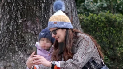 «Έχω φάει μπουνιές στο μάτι, κλωτσιές στο στήθος» - Η ανάρτηση της Νικολέττας Ράλλη για την κόρη της