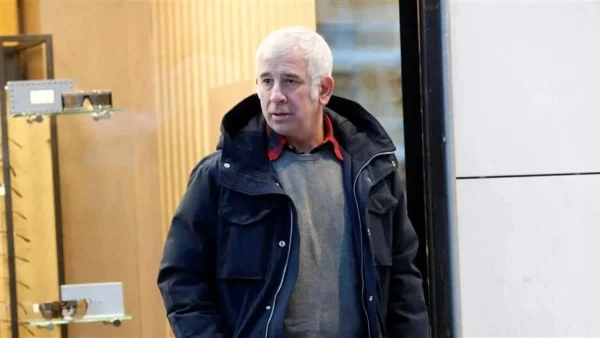 Εξαφανισμένος από παντού ο Πέτρος Φιλιππίδης - Τι συμβαίνει με την προσωρινή του κατοικία