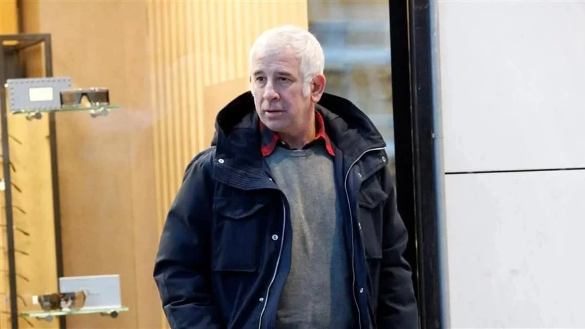 Εξαφανισμένος από παντού ο Πέτρος Φιλιππίδης - Τι συμβαίνει με την προσωρινή του κατοικία