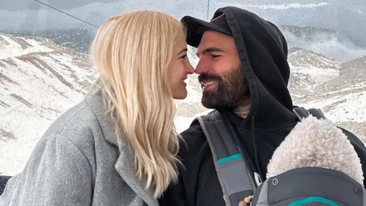 1ο ταξίδι με το μωρό στο εξωτερικό - Τούνη & Αλεξάνδρου στις πυραμίδες του Κάιρο, δίπλα στις καμήλες