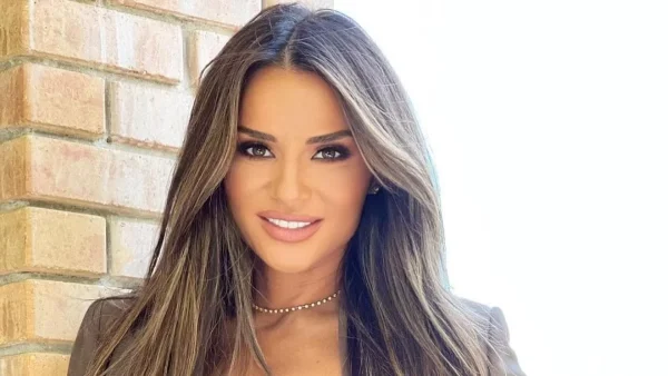 Το μακιγιάζ που ταιριάζει τρελά στις καστανές - Το έκανε η Ελένη Τσολάκη