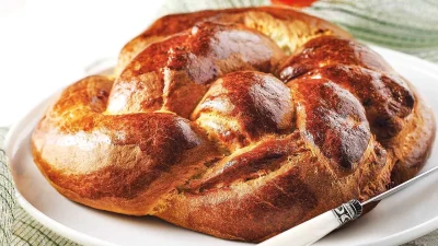 Για όσους έχουν δυσανεξία: Μαλακό τσουρέκι χωρίς γλουτένη σαν το πολίτικο