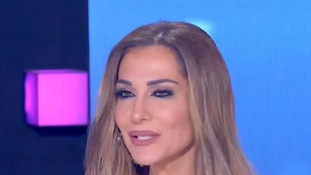 J2US: Μάκρυνε απότομα το μαλλί της Βανδή -  Από το κοντό καρέ σε μία νέα εντυπωσιακή εμφάνιση