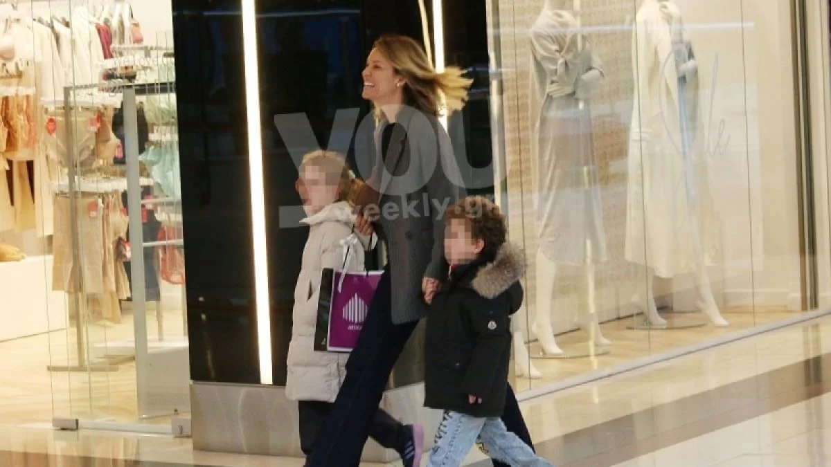 Έκαναν ιππασία πάνω στο κύμα της θάλασσας - Η ονειρική απόδραση της Καγιά με τη Μπιάνκα και τον Κάρολο