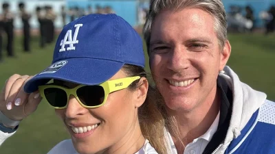 Μετά το Κάιρο οικογενειακώς στο Λος Άντζελες - Ονειρικές διακοπές για την Μαριέττα Χρουσαλά και τον Λέοντα Πατίτσα