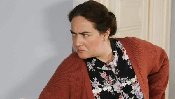 Ποιος Παπαδόπουλος (22/5): Η Περιστέρνα καταφέρνει να τσακίσει τα νεύρα όλων - Ψάχνουν απελπισμένα τρόπο να την σταματήσουν