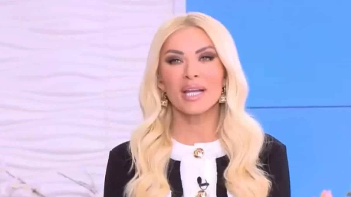 Δεν άφησε τίποτα στη φαντασία μας - Η προκλητική εμφάνιση που ετοιμάζει Καινούργιου: «Θα βγω με...»