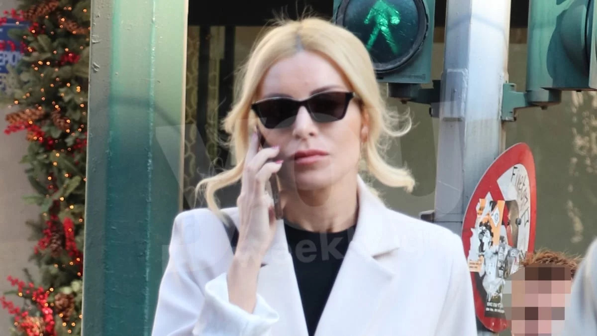 Νύφη με κατάλευκο φόρεμα η Κατερίνα Καινούργιου - "Και στα δικά μας οι λεύτερες"