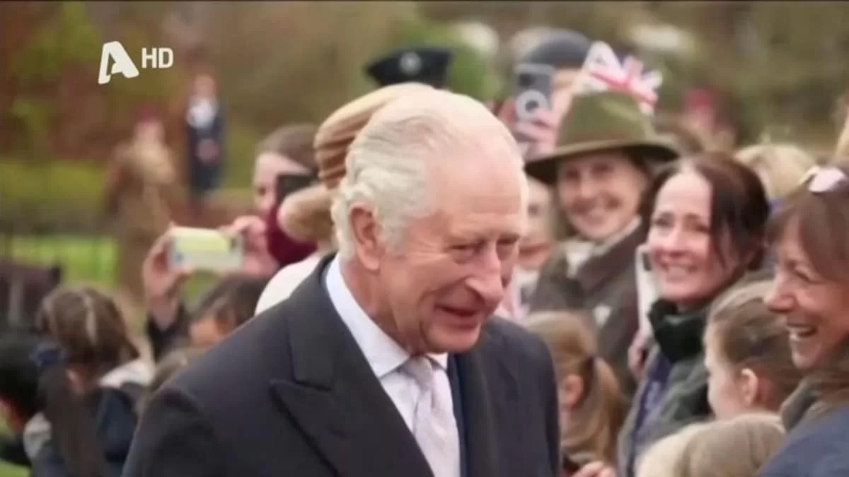 Βασιλιάς Κάρολος: Τα ρούχα και τα κοσμήματα που θα φορέσει σήμερα 6/5 στην στέψη του