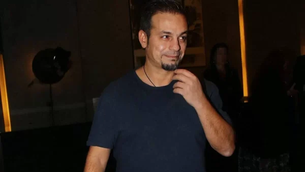 Η πρώτη δημόσια εμφάνιση του Ντέμη Νικολαϊδη με την νέα του σύντροφο - Νέα αρχή για τον πρώην σύζυγό της Δέσποινας Βανδή