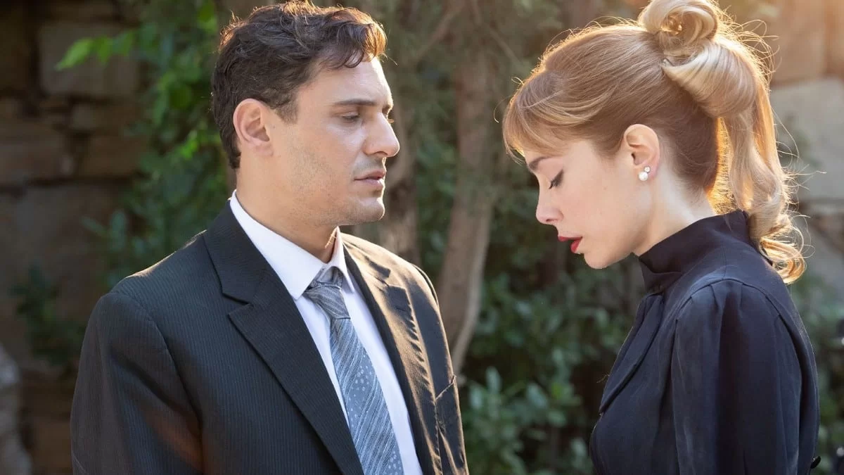 Έρωτας φυγάς: «Να με ξεγράψεις αν παντρευτείς αυτόν τον τιποτένιο» - Μια πρόταση γάμου φέρνει τα πάνω κάτω!