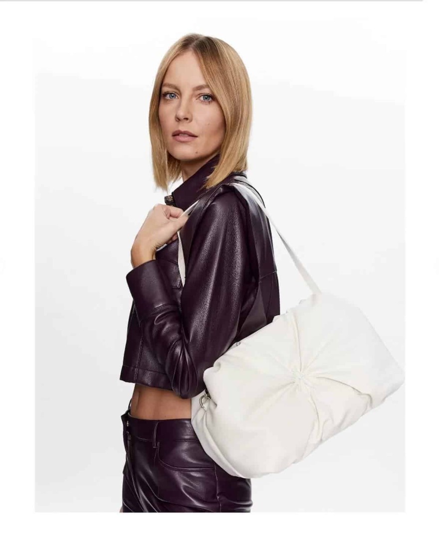 Τα ιδανικά items για να ξεχωρίσεις από τη Favela.gr