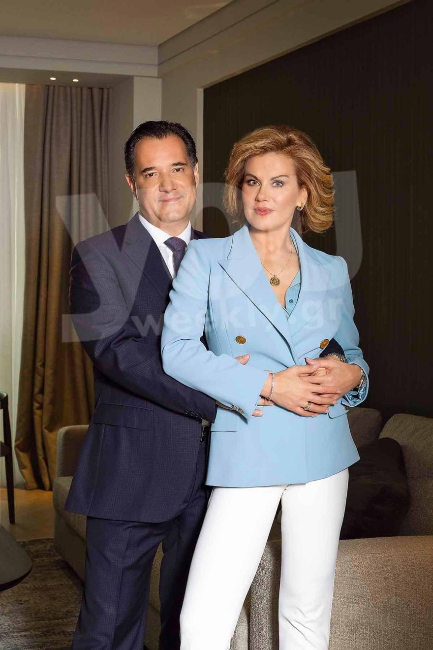 Άδωνις Γεωργιάδης - Ευγενία Μανωλίδου: Το πιο δημοφιλές ζευγάρι της πολιτικής σκηνής φωτογραφίζεται για πρώτη φορά μαζί & μιλά για τα 20 χρόνια κοινής ζωής του