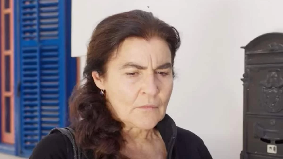 Η Γη της Ελιάς (25/5): Η Μαργαρίτα πληρώνει για τα εγκλήματα του Αλέξη - Την φτύνουν και την βρίζουν στο δρόμο