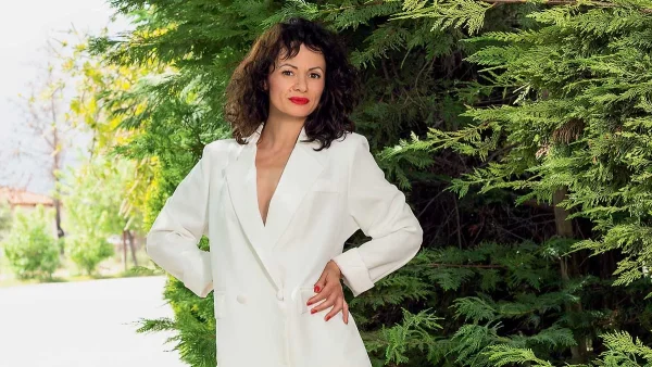 Ίλντα Σελμάνη: Κλέβει τις εντυπώσεις με τις δημιουργίες της!