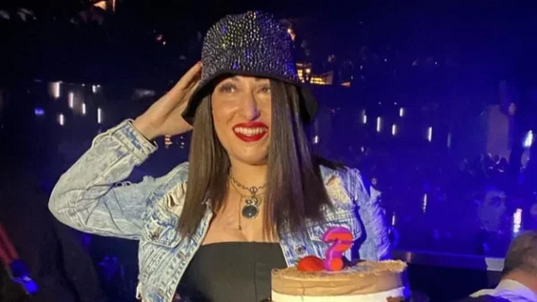 Τρία χρόνια μετά την επίθεση με βιτριόλι: «Σε αγαπώ» - Το ηχηρό μήνυμα της Ιωάννας Παλιοσπύρου