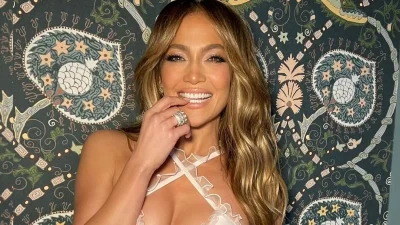 Οι χρυσοί κανόνες για να αποκτήσεις το αστραφτερό χαμόγελο των stars!