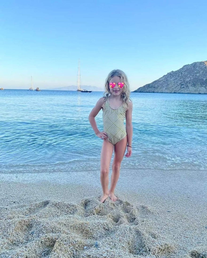 Βίκυ Καγιά κόρη