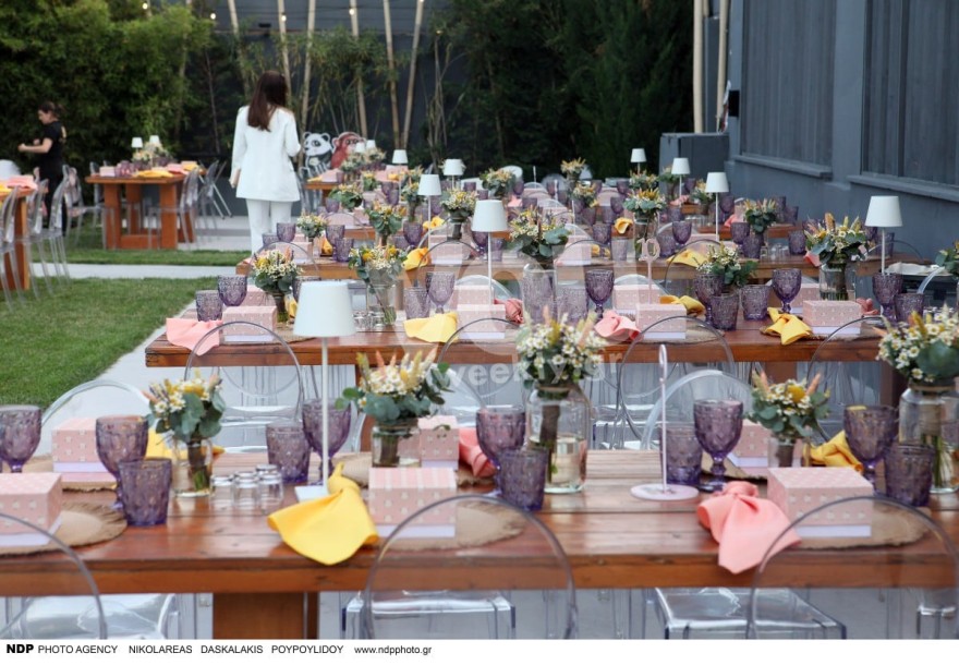 Μανουσάκης Ηλιάκη βάφτιση κόρης τραπέζι