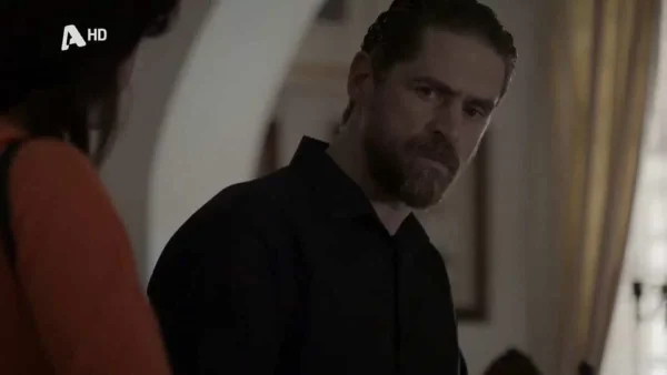 Σασμός: «Σκοτώνετε κι εσείς από αγάπη παιδιά;» - Έξαλλοι στο twitter με τον Δημήτρη Λάλο