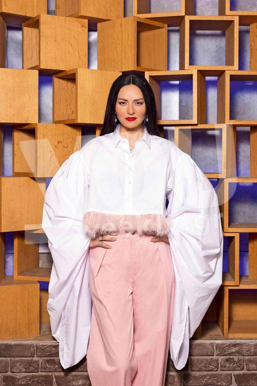 Ζενεβιέβ Μαζαρί περιοδικό YOU