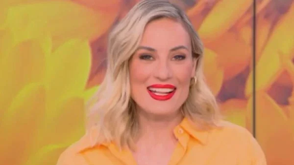 Έτσι θα είναι ως γιαγιά - Φωτογραφία με ρυτίδες και το γερασμένο πρόσωπο της Ελεονώρας Μελέτη